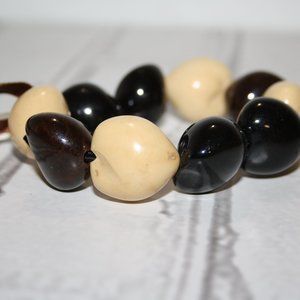 Hawaii Brown Kukui Nut Bracelet 8"